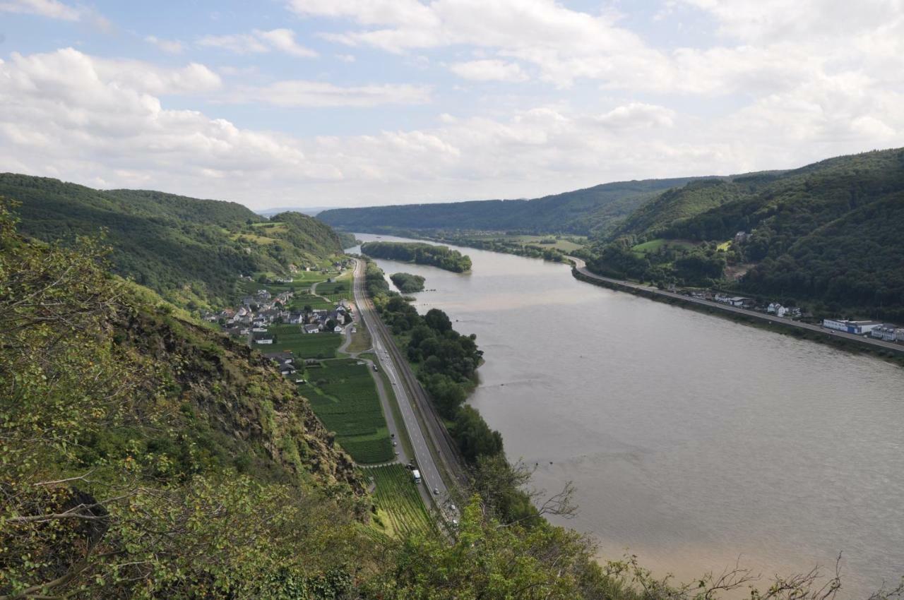 T&T Ferienwohnung Rheinbrohl Luaran gambar